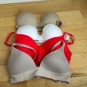 Bra Bundle all 32A all never worn